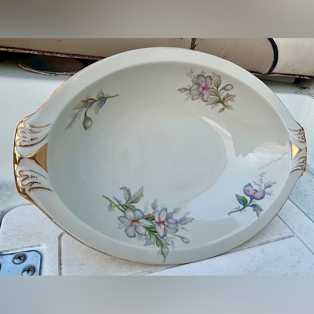 WWII Era Vintage Meito Pastelle Orleans Shape Gold Trim Floral Vegetable Bowl